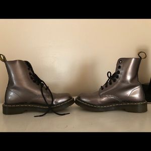 Dr. Martens size 6 like new